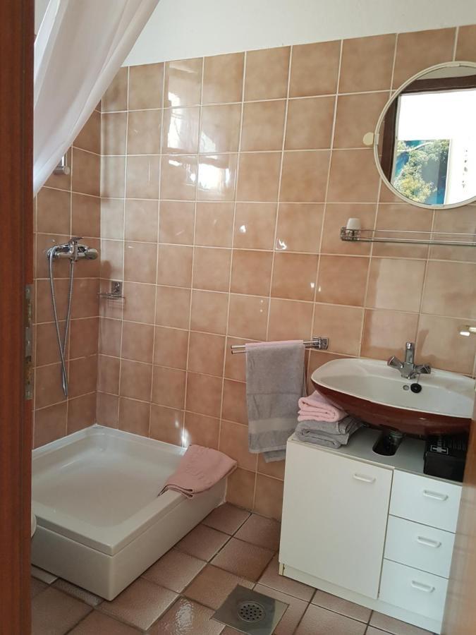 Apartment Ute Mali Lošinj Esterno foto